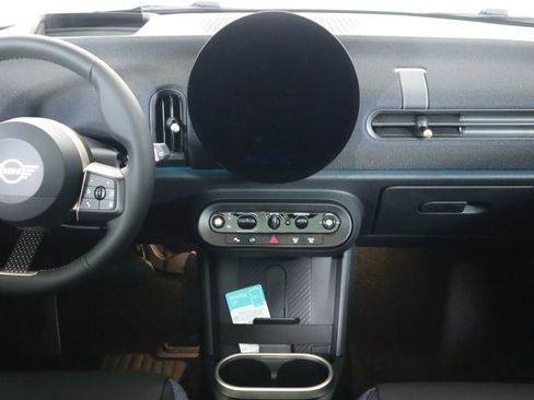 New 2026 MINI Cooper 4-Door Hardtop image 12