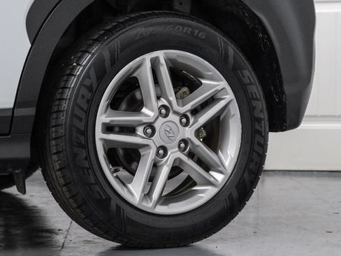 Used 2021 Hyundai Kona SE FWD image 61