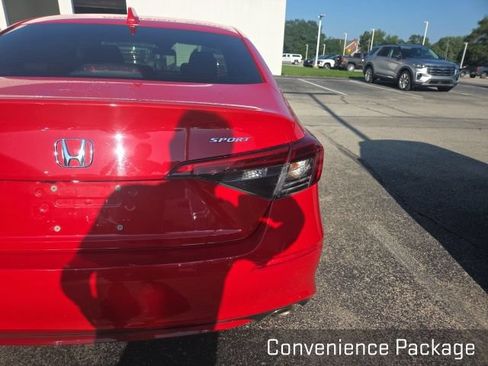 Used 2022 Honda Civic Sport image 7