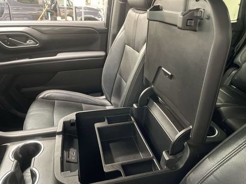 Used 2021 Chevrolet Tahoe RST w/ Luxury Package AWD/4WD image 21