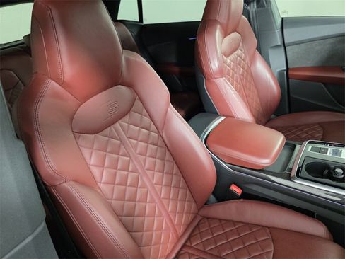 Used 2021 Audi SQ8 Premium Plus w/ SQ8 Black Optic Package image 31