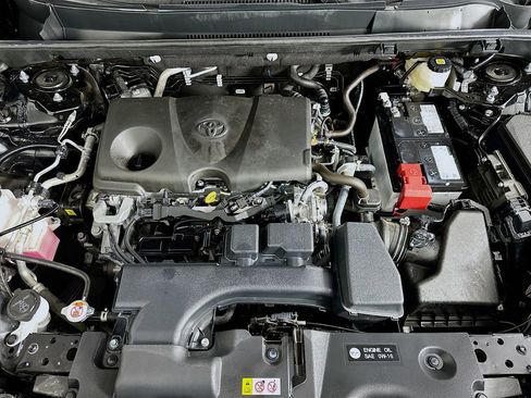 Used 2025 Toyota RAV4 XLE Premium image 30