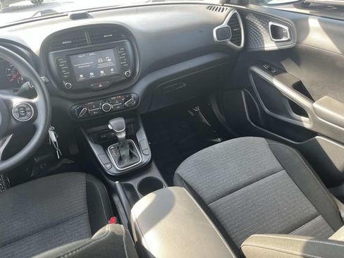 Used 2021 Kia Soul S FWD image 14