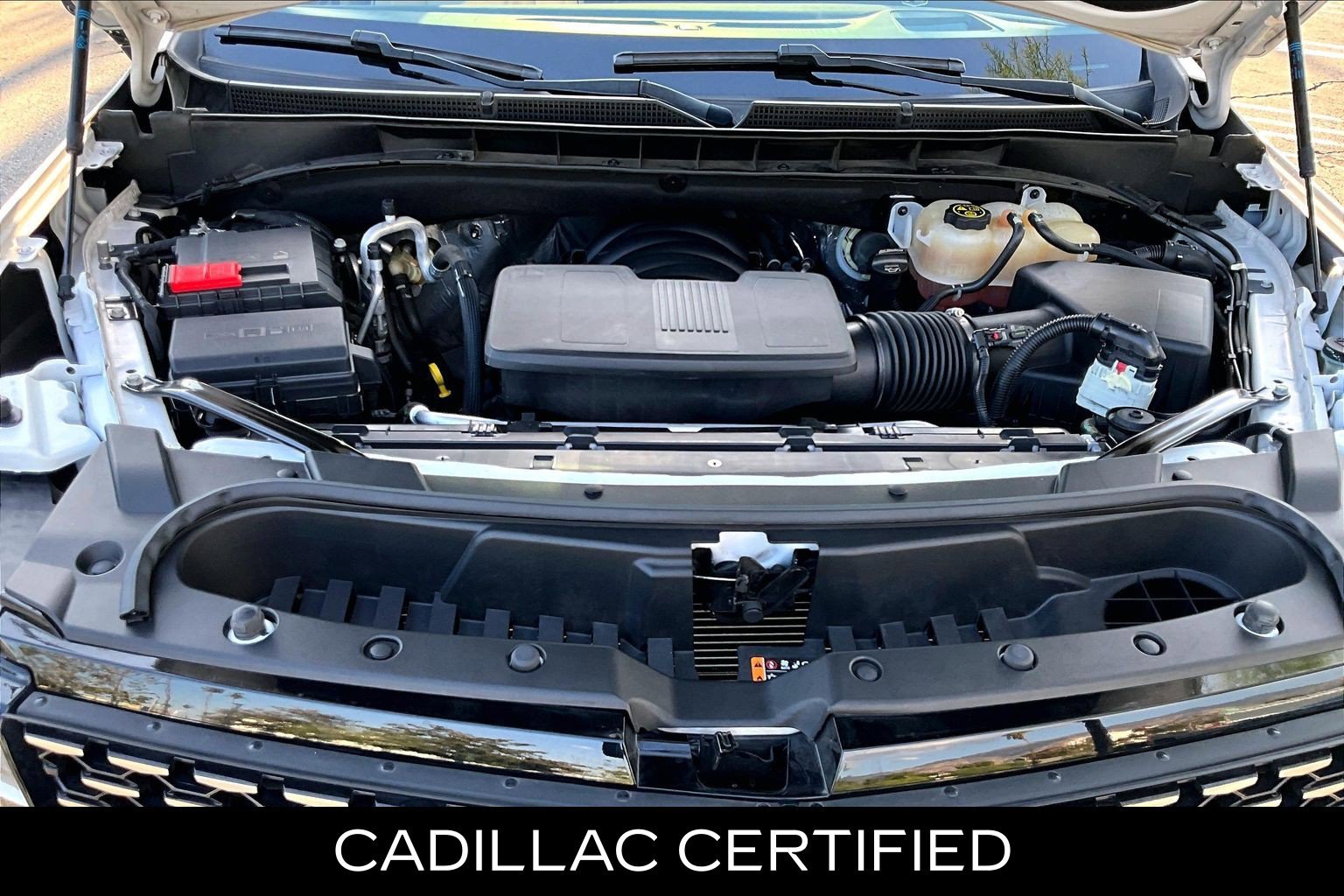 Used 2023 Cadillac Escalade Premium Luxury w/ Performance Package AWD/4WD image 17
