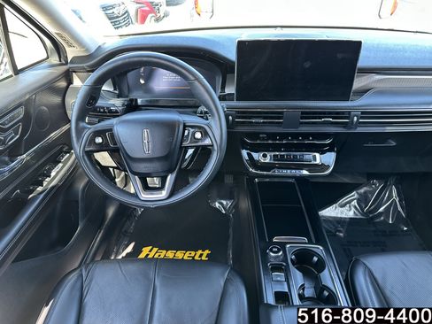 Used 2023 Lincoln Corsair Reserve w/ Equipment Group 201A image 8