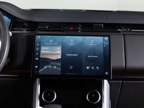 Used 2023 Land Rover Range Rover SE image 36