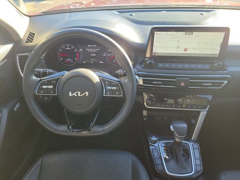 Certified 2022 Kia Seltos SX image 18