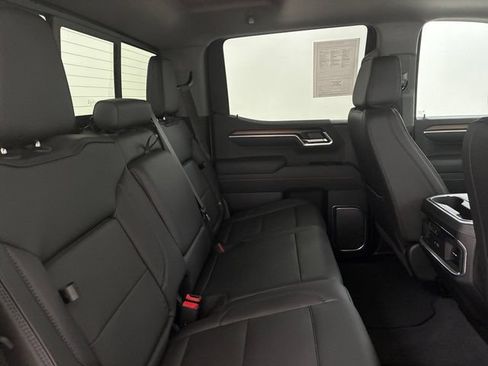Used 2026 GMC Sierra 1500 Denali AWD/4WD image 16