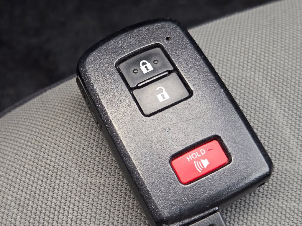 Used 2021 Toyota Tacoma TRD Sport w/ Technology Package AWD/4WD image 39