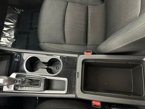 Used 2024 Nissan Altima 2.5 SV image 15