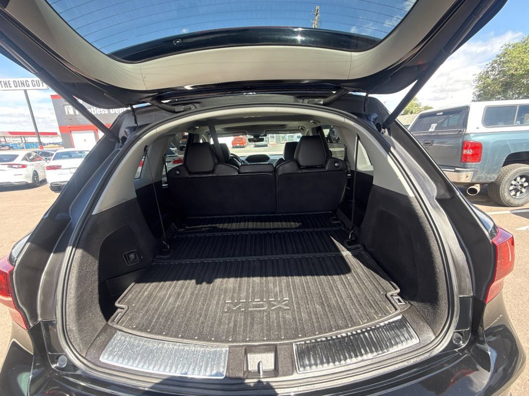 Used 2018 Acura MDX SH-AWD image 13