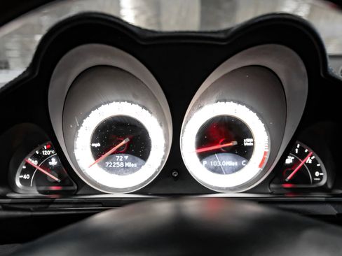 Used 2011 Mercedes-Benz SL 550 w/ Premium I Pkg image 16