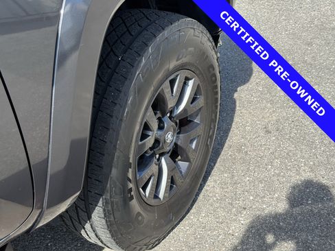 Used 2020 Toyota Tacoma SR5 image 12