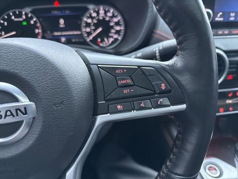 Used 2021 Nissan Sentra SR w/ SR Premium Package image 12