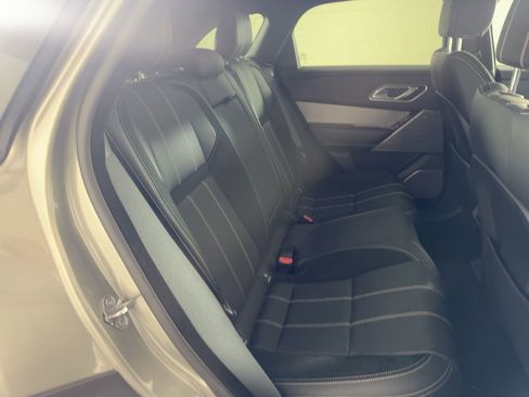 Used 2018 Land Rover Range Rover Velar R-Dynamic SE image 54