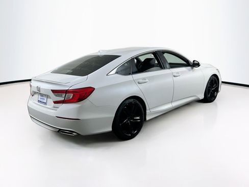 Used 2018 Honda Accord Sport image 5