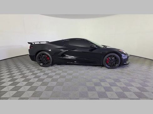 Used 2026 Chevrolet Corvette Stingray Preferred Cpe w/ Z51 Performance Package RWD image 35