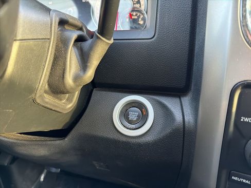 Used 2018 RAM 2500 Laramie w/ Cold Weather Group image 33