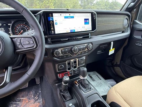 New 2026 Jeep Gladiator Sport AWD/4WD image 26