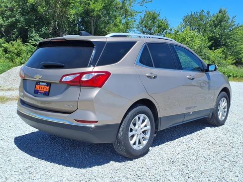 Used 2018 Chevrolet Equinox LT w/ Sun & Infotainment Package AWD/4WD image 8