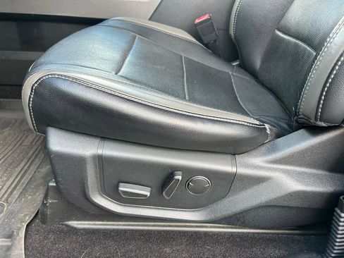 Used 2018 Ford F150 Raptor w/ Equipment Group 802A Luxury image 16