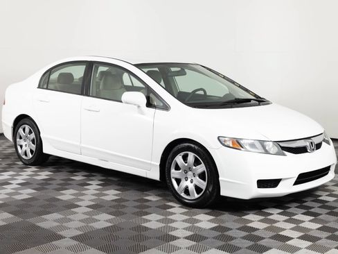 Used 2010 Honda Civic LX image 10