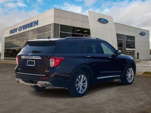 Certified 2022 Ford Explorer Limited w/ Equipment Group 301A image 5