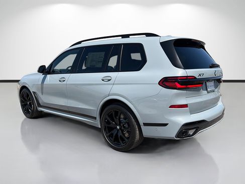 New 2027 BMW X7 xDrive40i w/ Executive Package AWD/4WD image 5
