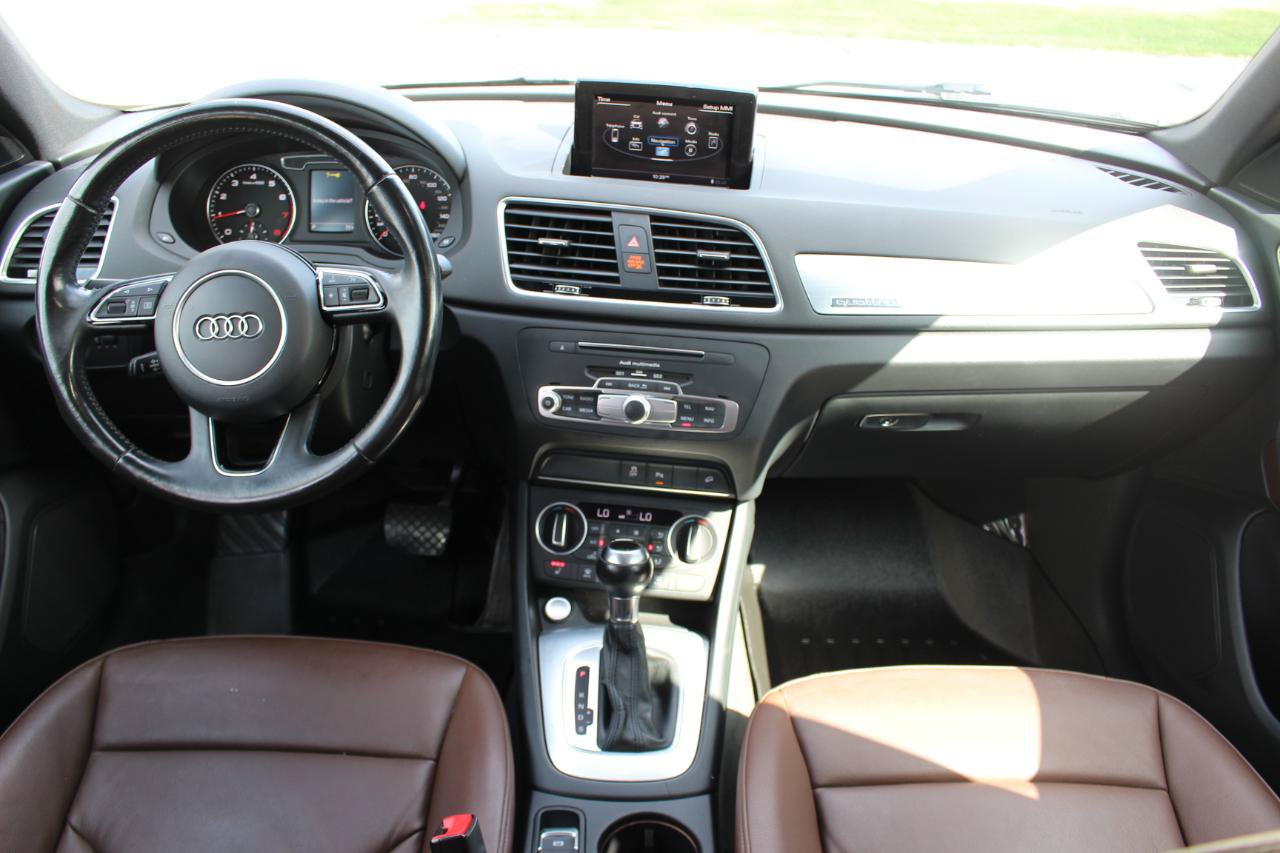 Used 2017 Audi Q3 2.0T Premium Plus w/ Premium Plus Package AWD/4WD image 33