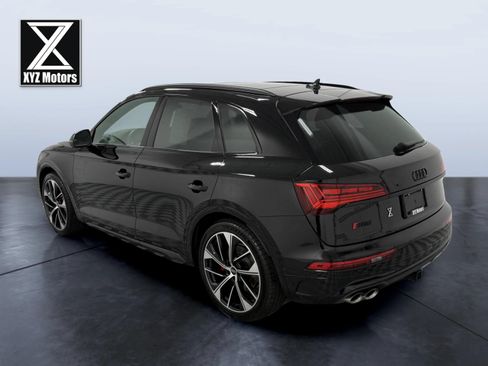 Used 2023 Audi SQ5 Prestige w/ Prestige Package AWD/4WD image 4