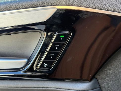 Certified 2025 Acura MDX w/ Technology Package image 15