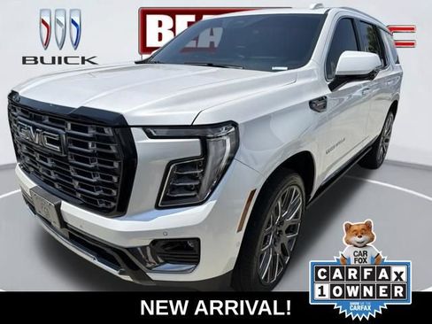 Used 2025 GMC Yukon Denali Ultimate AWD/4WD image 1