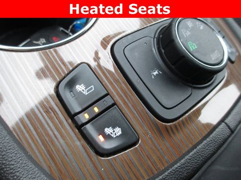 Used 2023 GMC Acadia SLE w/ Driver Convenience Package image 15