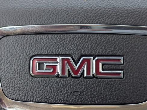 Used 2021 GMC Acadia SLT w/ Premium Package AWD/4WD image 37