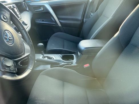 Used 2016 Toyota RAV4 XLE image 9