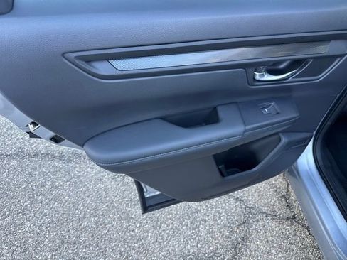 Used 2023 Honda CR-V EX image 15