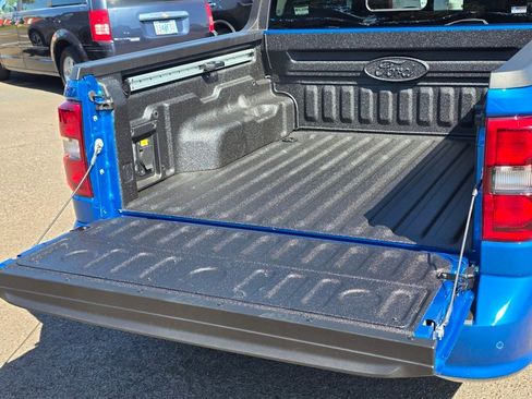 New 2025 Ford Maverick Lobo image 32