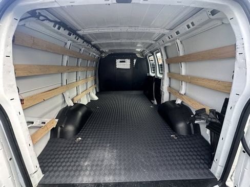 Used 2024 Chevrolet Express 2500 w/ Driver Convenience Package image 9