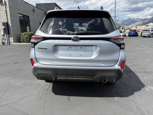 Used 2025 Subaru Forester Limited AWD/4WD image 6