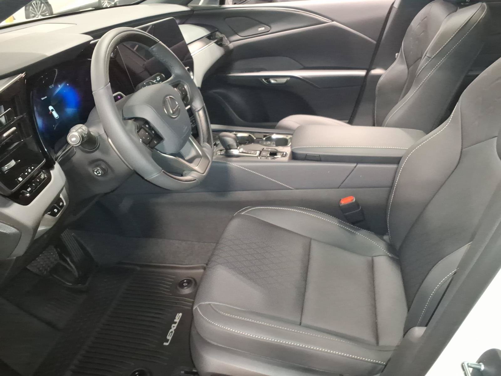 New 2026 Lexus RX 350h AWD/4WD image 5