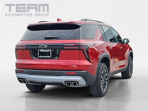 New 2026 Chevrolet Traverse Z71 w/ Enhanced Driving Package image 7