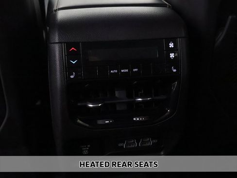 Used 2022 Jeep Grand Cherokee L Limited image 6