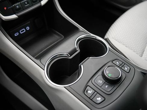 Used 2023 GMC Terrain SLE w/ Driver Convenience Package FWD image 15