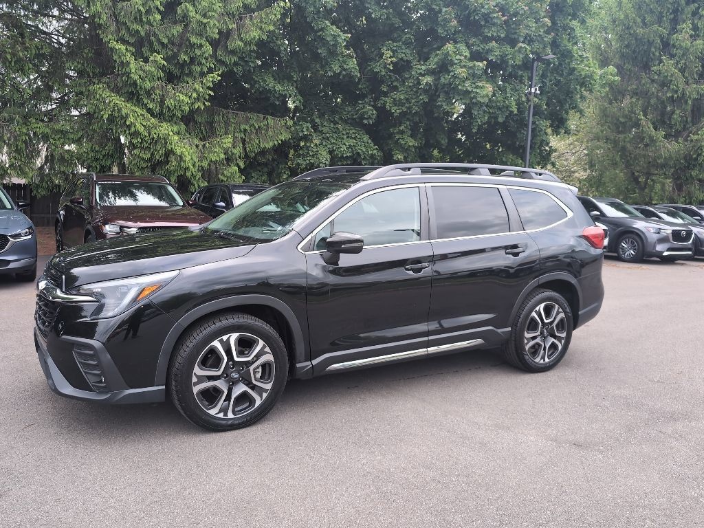 Used 2023 Subaru Ascent Limited AWD/4WD image 16
