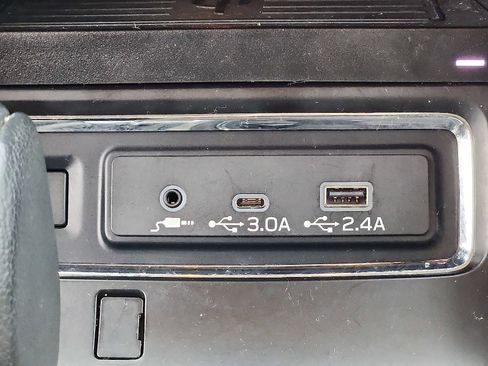 Used 2023 Subaru Ascent Limited image 23