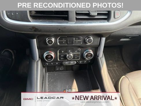Used 2021 GMC Yukon XL SLT w/ Rear Media and Nav Package AWD/4WD image 27