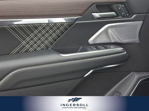 Used 2024 GMC Acadia Denali w/ Super Cruise Package image 17