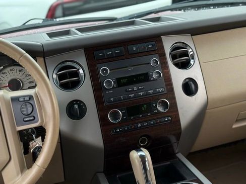 Used 2014 Ford Expedition XLT w/ Equipment Group 202A image 24