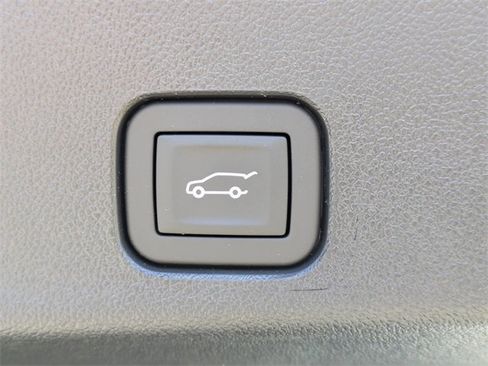 New 2025 Buick Enclave Preferred w/ Power Package image 13