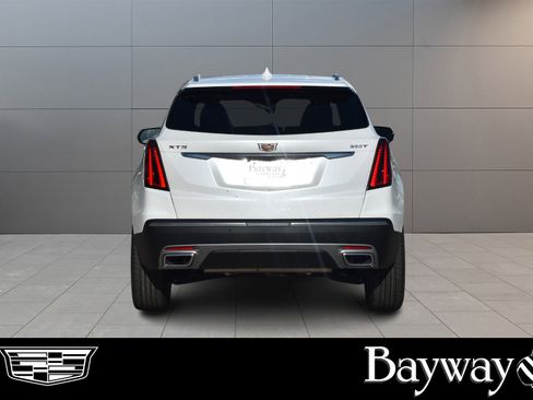 New 2025 Cadillac XT5 Premium Luxury image 6